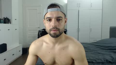 onebestlover online show from 14, 5, 2026