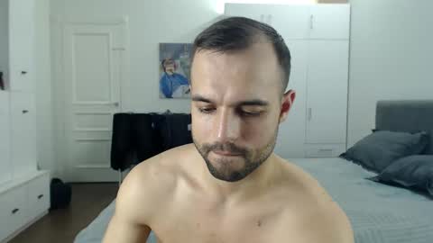 onebestlover online show from 31, 5, 2026