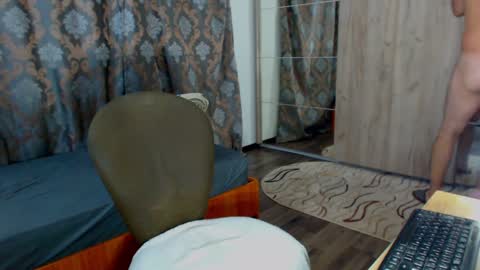 Snapshot of oneboy1x1 chatting on 23, 12, 2024 oneboy1x1 online show from 23, 12, 2024