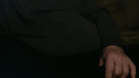 Snapshot of onehanglow chatting on 12, 1, 2025 Butch online show from 12, 1, 2025