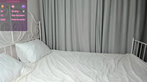 Snapshot of onemoreecall chatting on 5, 2, 2025 Lexi online show from 5, 2, 2025