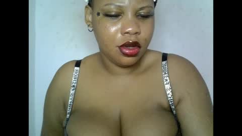 Snapshot of oneofdbestchubbygaloncb chatting on 8, 6, 2026 oneofdbestchubbygaloncb online show from 8, 6, 2026