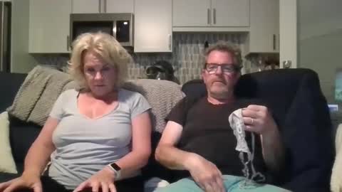 couple mature milf bigboobs curvy mommydaddy online show from 28, 2, 2025
