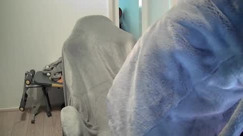 Snapshot of onesieboyx chatting on 5, 12, 2025 onesieboyx online show from 5, 12, 2025