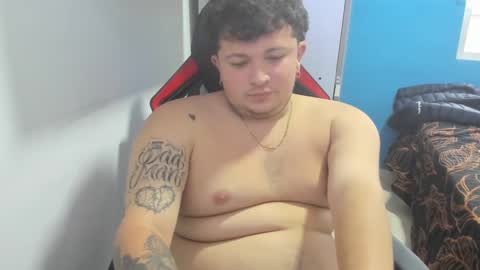 Snapshot of onewhiteboichub chatting on 12, 2, 2025 Andres INDEPENDENT MODEL online show from 12, 2, 2025