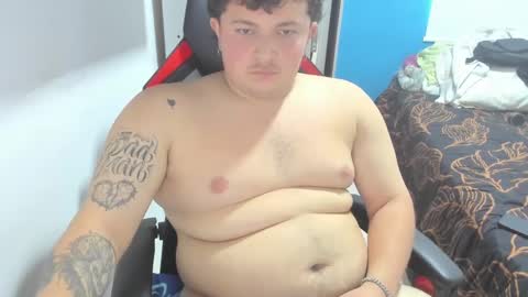 Snapshot of onewhiteboichub chatting on 17, 2, 2025 Andres INDEPENDENT MODEL online show from 17, 2, 2025