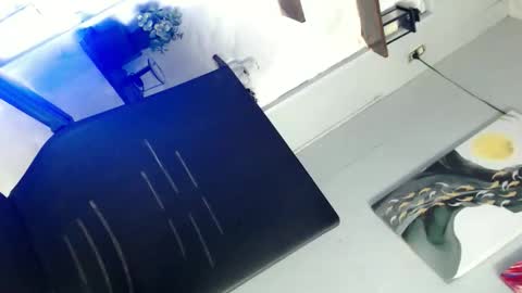 Snapshot of only_mau chatting on 12, 11, 2025 MAU online show from 12, 11, 2025