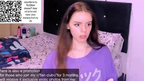 Snapshot of only_sarah1 chatting on 8, 1, 2025 only_sarah1 online show from 8, 1, 2025