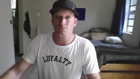 Snapshot of only_you754944 chatting on 18, 10, 2025 For me to know online show from 18, 10, 2025