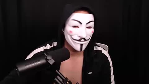 Snapshot of onlycosplayguy chatting on 2, 11, 2025 Dante online show from 2, 11, 2025