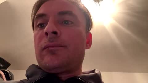 onlyloveyoutwice2016 online show from 7, 3, 2026