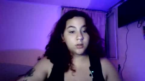Snapshot of onlysaralee chatting on 9, 6, 2026 Sara Lee online show from 9, 6, 2026