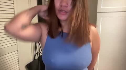 Miss Girly online show from 4, 12, 2025