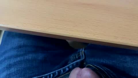 ooiskyfalloo online show from 18, 12, 2024