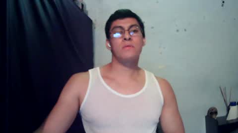 Snapshot of oomaurooo chatting on 9, 7, 2026 oomaurooo online show from 9, 7, 2026
