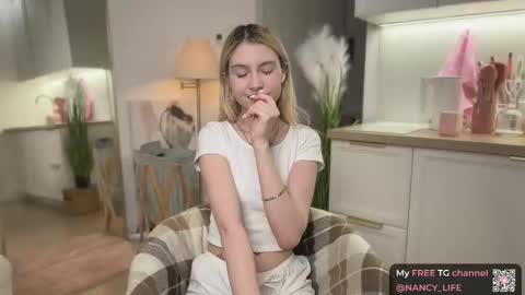 Snapshot of oops_my_english chatting on 5, 2, 2026 Nancy online show from 5, 2, 2026