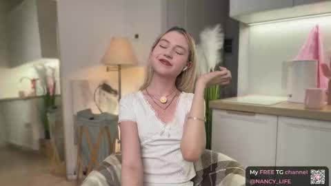 Snapshot of oops_my_english chatting on 7, 2, 2026 Nancy online show from 7, 2, 2026