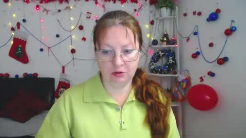 Snapshot of oovanessahotts chatting on 15, 12, 2025 Vanessa online show from 15, 12, 2025