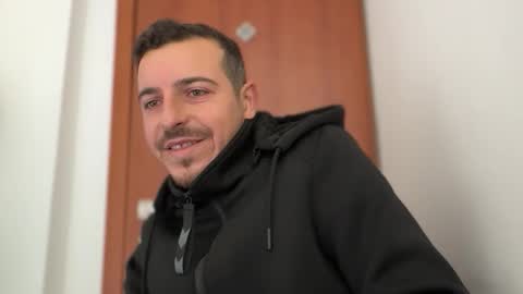 Snapshot of or690 chatting on 14, 12, 2025 or online show from 14, 12, 2025