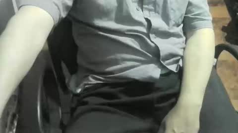 Snapshot of ore_cam chatting on 4, 3, 2025 Ore online show from 4, 3, 2025