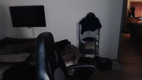 Snapshot of oregon87 chatting on 14, 10, 2025 The Oregon Lumberjack online show from 14, 10, 2025