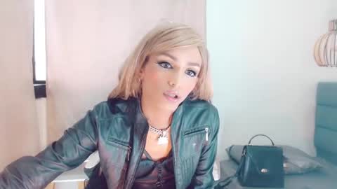 Oriana braom online show from 4, 3, 2025