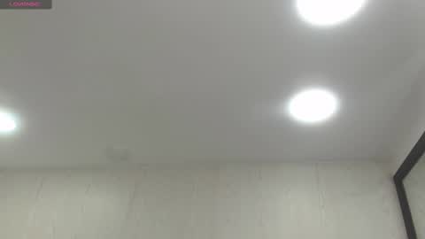 Snapshot of oriana_guzman chatting on 27, 2, 2025 Miss Guzman online show from 27, 2, 2025