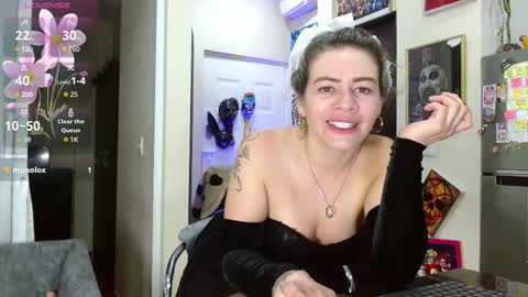 Snapshot of oriana_thomson2 chatting on 17, 9, 2025 Oriana online show from 17, 9, 2025