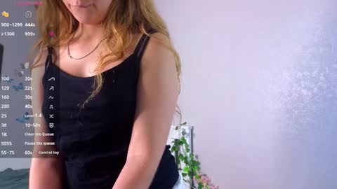 Snapshot of orivienne chatting on 28, 6, 2026 Dolores online show from 28, 6, 2026