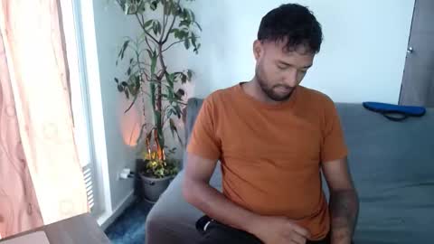 Snapshot of orlando_horny chatting on 4, 10, 2025 orlando_horny online show from 4, 10, 2025