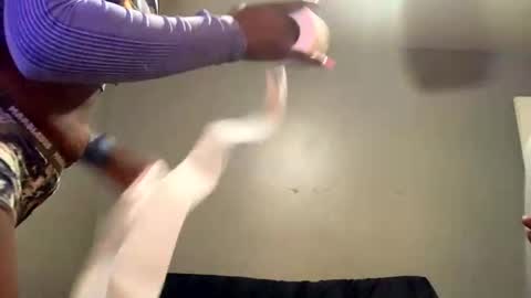 Snapshot of osanam04 chatting on 19, 10, 2025 osanam04 online show from 19, 10, 2025