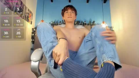 Snapshot of oscar_fox_ chatting on 30, 11, 2025 Oscar online show from 30, 11, 2025