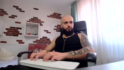 Snapshot of oscarwills chatting on 30, 5, 2026 OscarWills online show from 30, 5, 2026