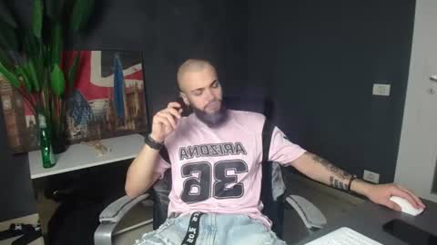 Snapshot of oscarwills chatting on 14, 6, 2026 OscarWills online show from 14, 6, 2026