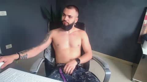 Snapshot of oscarwills chatting on 27, 6, 2026 OscarWills online show from 27, 6, 2026