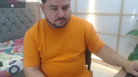 Snapshot of oso_gael chatting on 21, 5, 2026 Bear Gael online show from 21, 5, 2026