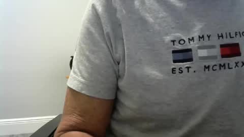 Snapshot of ossibottom chatting on 2, 2, 2025 Ossi online show from 2, 2, 2025