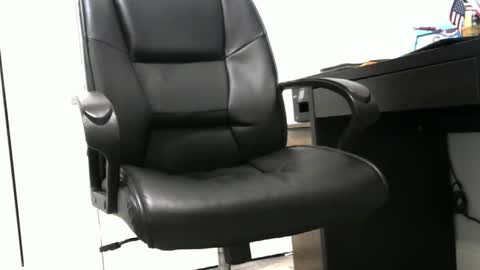 Snapshot of ossibottom chatting on 21, 9, 2025 Ossi online show from 21, 9, 2025