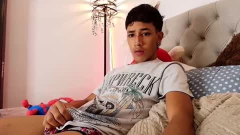 Snapshot of ostin_18hot chatting on 13, 11, 2025 ostin 18hot online show from 13, 11, 2025