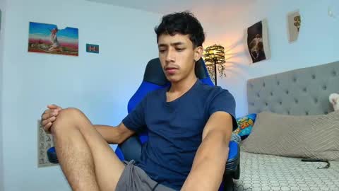 Snapshot of ostin_18hot chatting on 26, 11, 2025 ostin 18hot online show from 26, 11, 2025