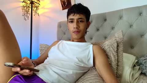 Snapshot of ostin_18hot chatting on 2, 12, 2025 ostin 18hot online show from 2, 12, 2025