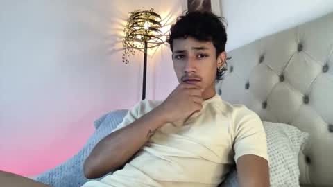 ostin 18hot online show from 22, 12, 2025