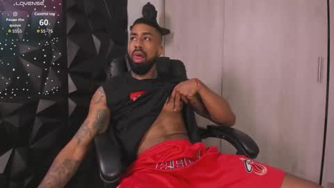 Snapshot of ostin_danielss chatting on 13, 12, 2025 Ostin Daniels online show from 13, 12, 2025