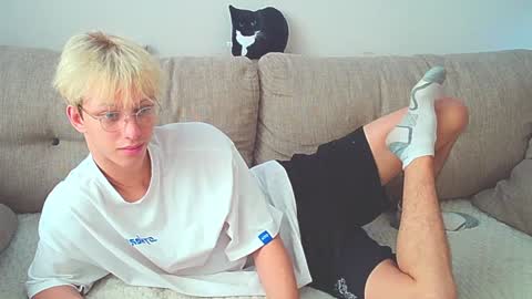 Snapshot of ostin_meoww chatting on 8, 12, 2024 Ostin online show from 8, 12, 2024