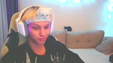 Snapshot of ostin_meoww chatting on 9, 12, 2024 Ostin online show from 9, 12, 2024