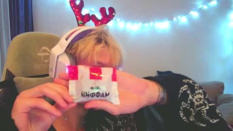 Snapshot of ostin_meoww chatting on 10, 12, 2024 Ostin online show from 10, 12, 2024