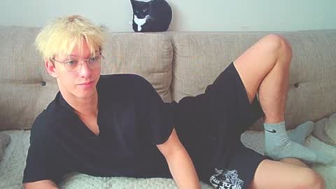 Snapshot of ostin_meoww chatting on 15, 12, 2024 Ostin online show from 15, 12, 2024