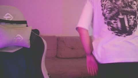 Snapshot of ostin_meoww chatting on 4, 1, 2025 Ostin online show from 4, 1, 2025