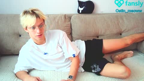 Snapshot of ostin_meoww chatting on 15, 1, 2025 Ostin online show from 15, 1, 2025