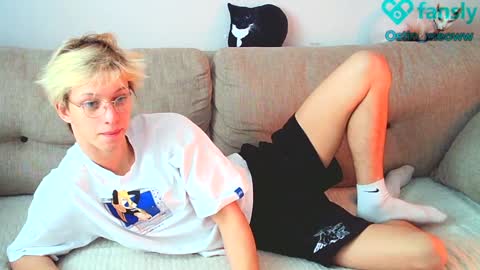 Snapshot of ostin_meoww chatting on 17, 1, 2025 Ostin online show from 17, 1, 2025